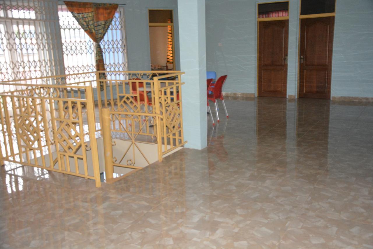 The Accra Backpackers Hostel Екстер'єр фото