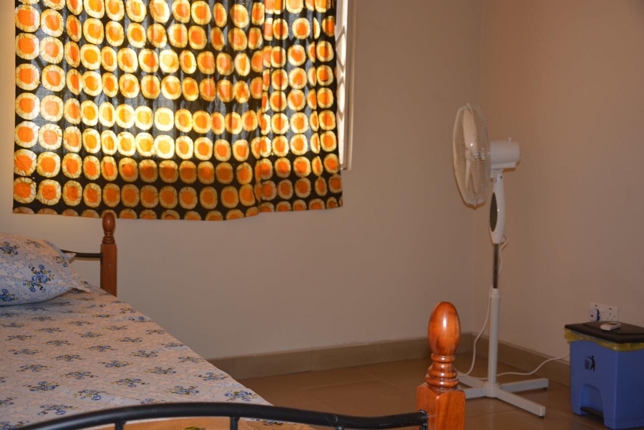 The Accra Backpackers Hostel Екстер'єр фото