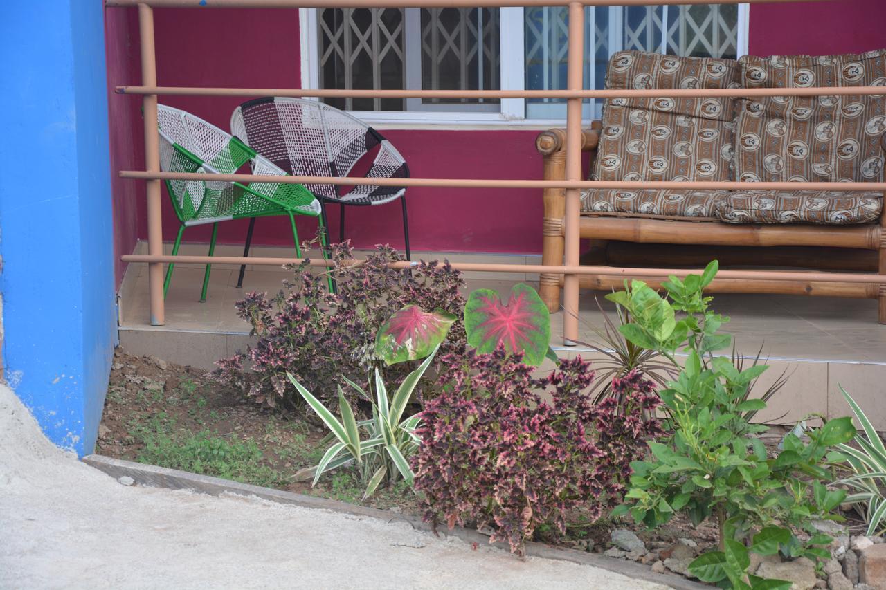 The Accra Backpackers Hostel Екстер'єр фото