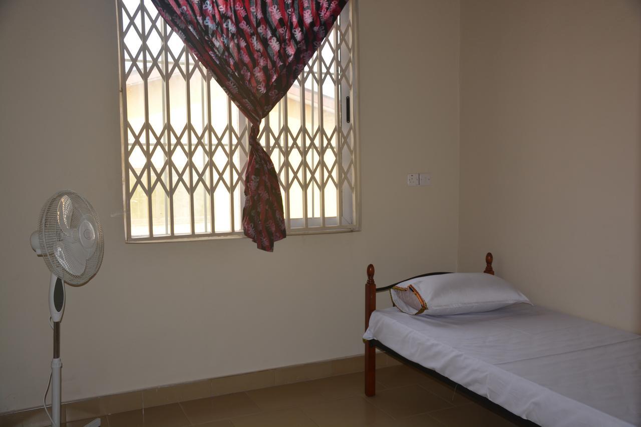 The Accra Backpackers Hostel Екстер'єр фото